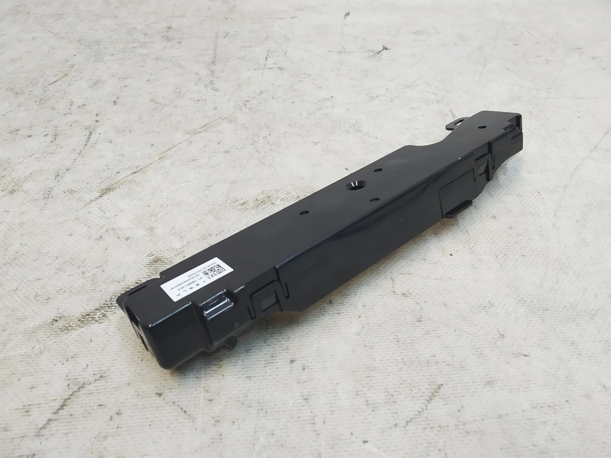 1 Антенна WI-FI Tesla Model 3, Model Y 1585601-00-E