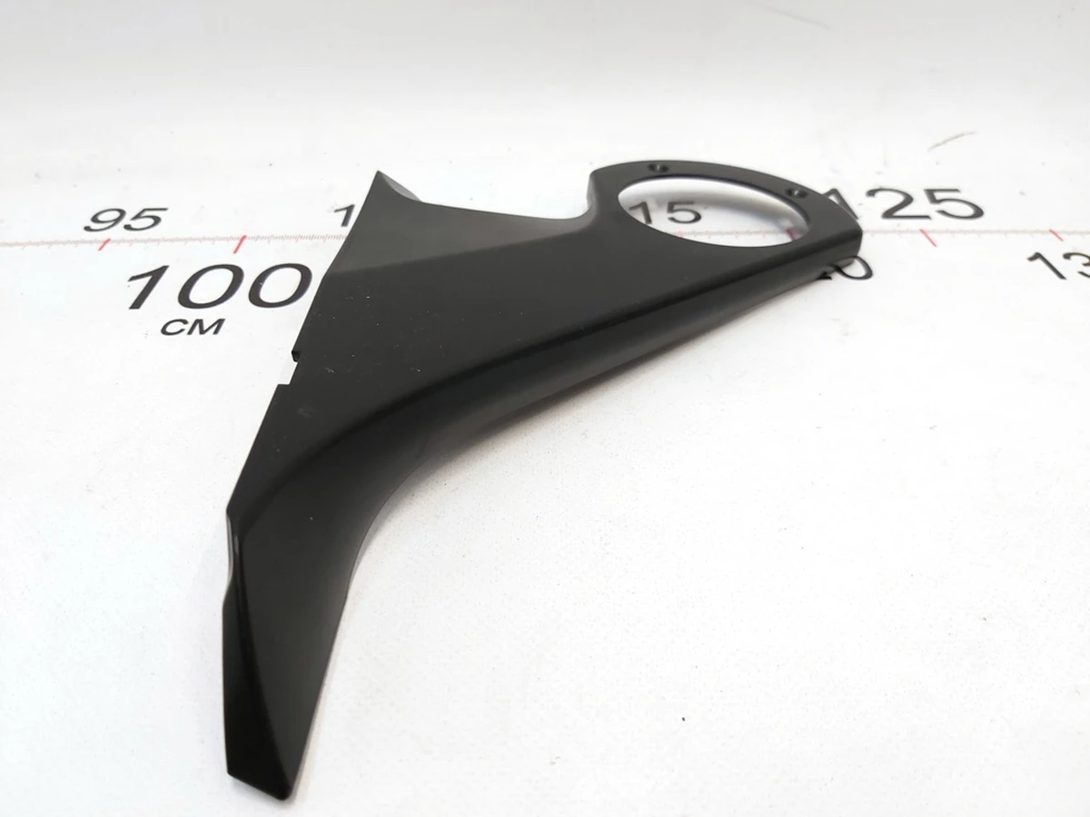 Накладка кронштейна зеркала наружного левого верхняя 2529.3021 BLACK Tesla Model Y 1495587 1594111