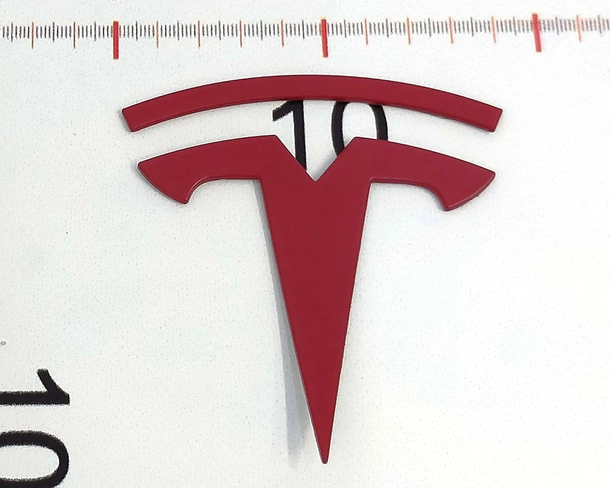 1 Емблема "Т" кришки багажника RED Tesla Model Y 1607786-00-A