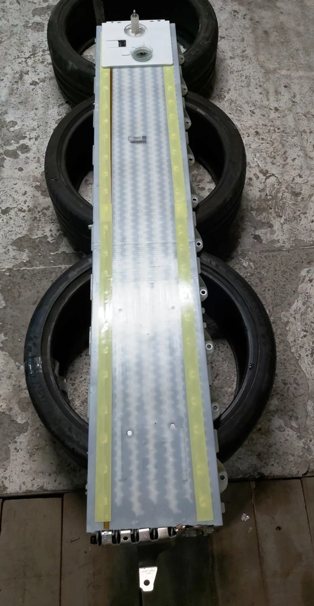 Модуль основної батареї Long Range 25S46P 96Vmax короткий із пошкодженням Tesla model 3, model Y 1104424-00-W