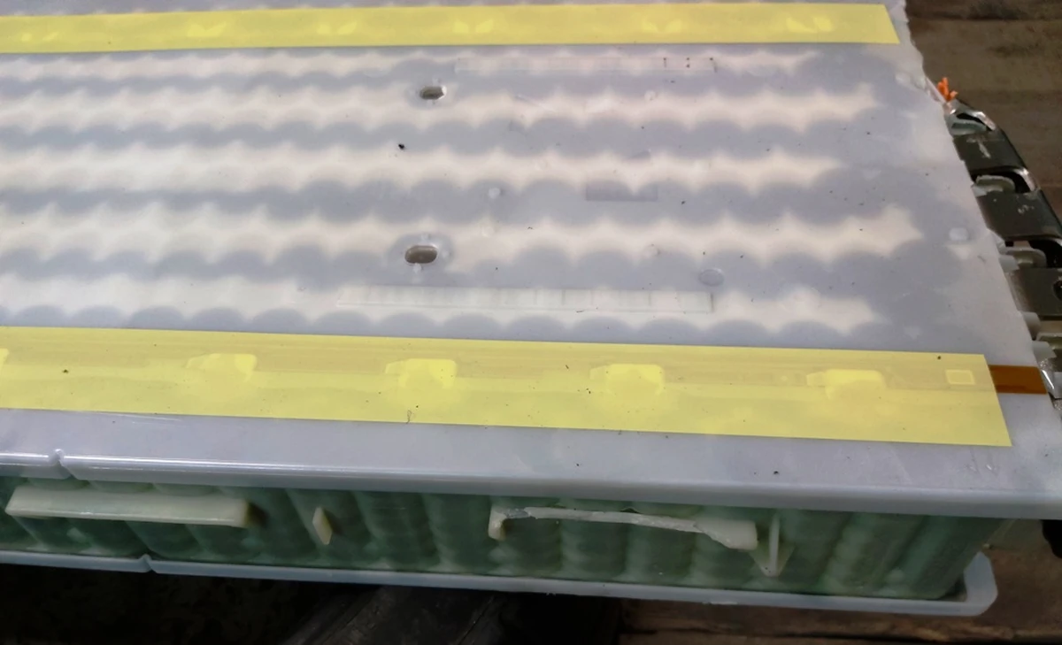 Модуль основної батареї Long Range 25S46P 96Vmax короткий із пошкодженням Tesla model 3, model Y 1104424-00-W