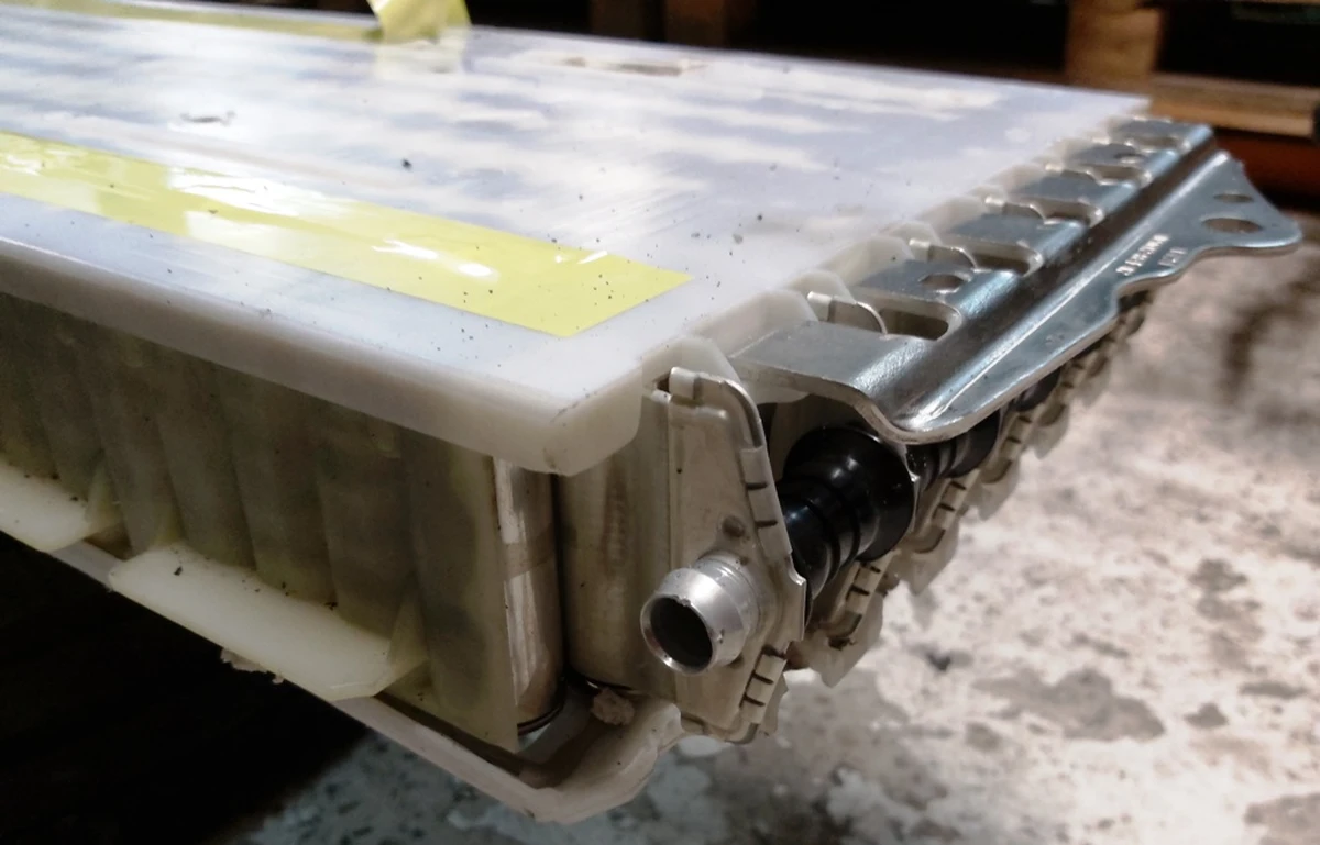 Модуль основної батареї Long Range довгий 25S46P 105Vmax із пошкодженням Tesla model 3, model Y 1104424-00-W