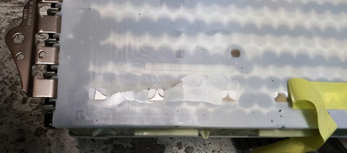 Модуль основної батареї Long Range довгий 25S46P 105Vmax із пошкодженням Tesla model 3, model Y 1104424-00-W