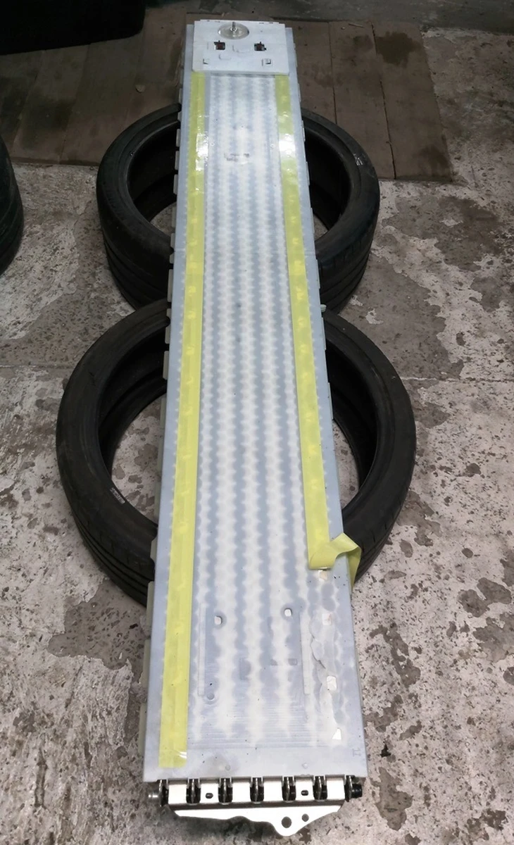 Модуль основної батареї Long Range довгий 25S46P 105Vmax із пошкодженням Tesla model 3, model Y 1104424-00-W