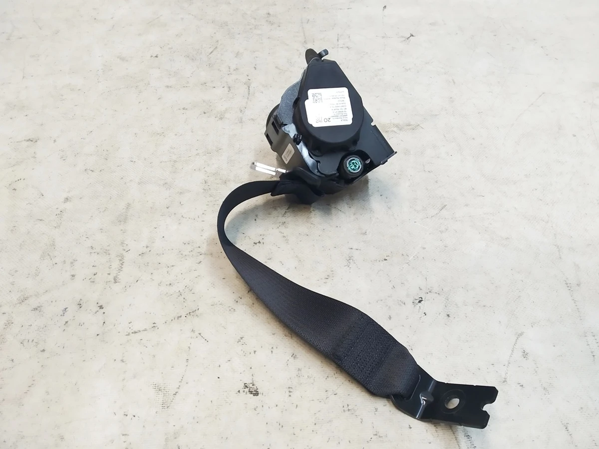 1 Ремінь безпеки 2-го ряду сидінь лівий правий BLK Tesla model Y 1616500-01-С