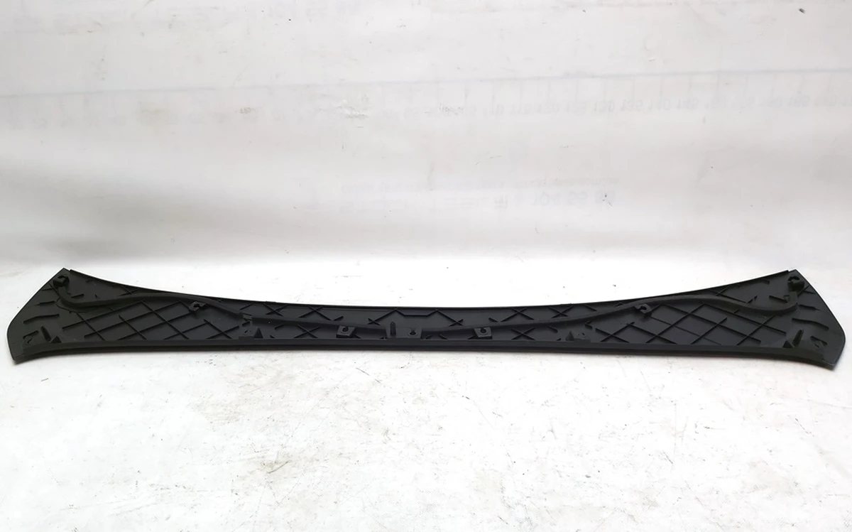 7 Підкапотний пластик боксу задній Tesla model X, model X Mar 2021 1616970-00-B 1036240-00-E