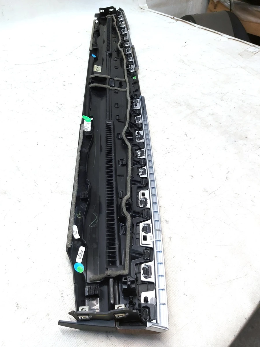 3 Декоративна накладка інструментальної панелі (дерево) Tesla Model 3, Model Y 1619569-00-A