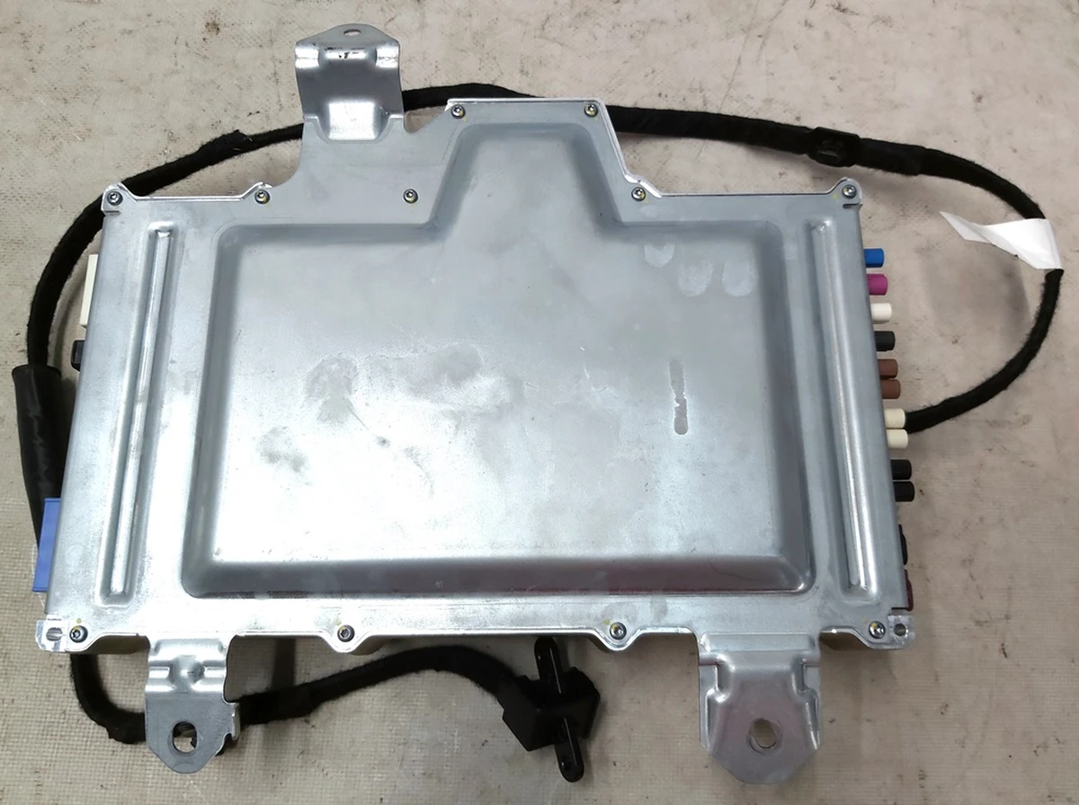 1 CAR COMPUTER - LEFT HAND DRIVE - PROVISIONED - GAMING CAR COMPUTER Tesla Model S Feb 2021, Model X Mar 2021 1637790-S0-G