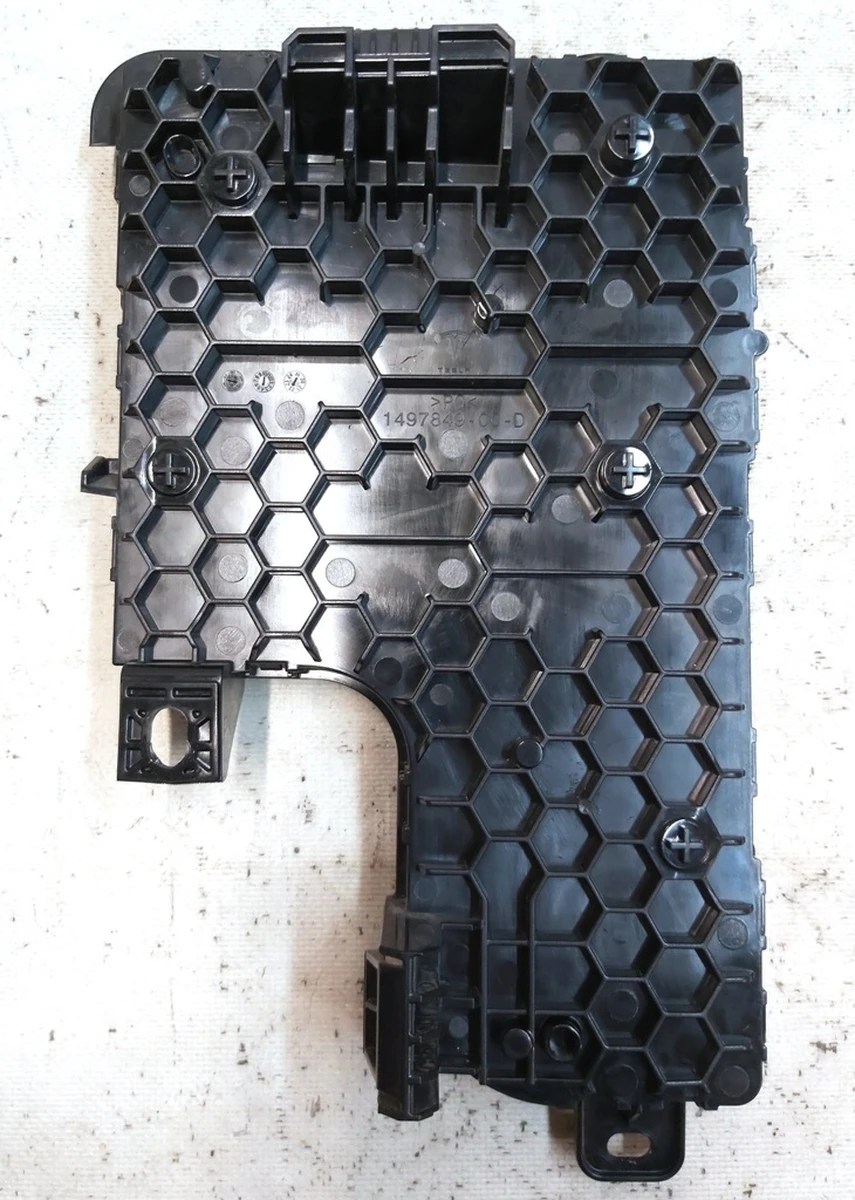 2 Боди контроллер правой стороны GEN3 REV01 Tesla model Y 1497846-00-D