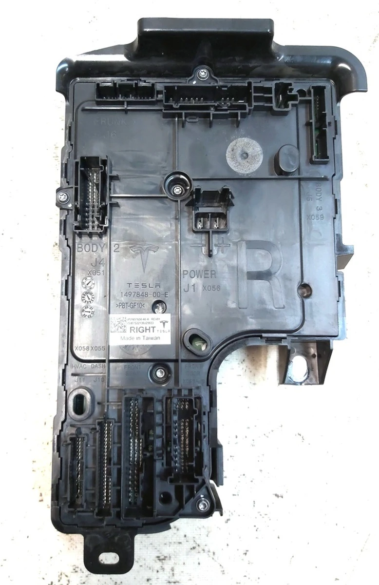 2 Боди контроллер правой стороны GEN3 REV01 Tesla model Y 1497846-00-D