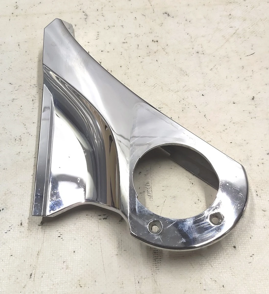 3 Накладка кронштейна дзеркала зовнішнього правого верхня 1667-2000 CHROME Tesla Model S, Model S REST 1041316-00-B