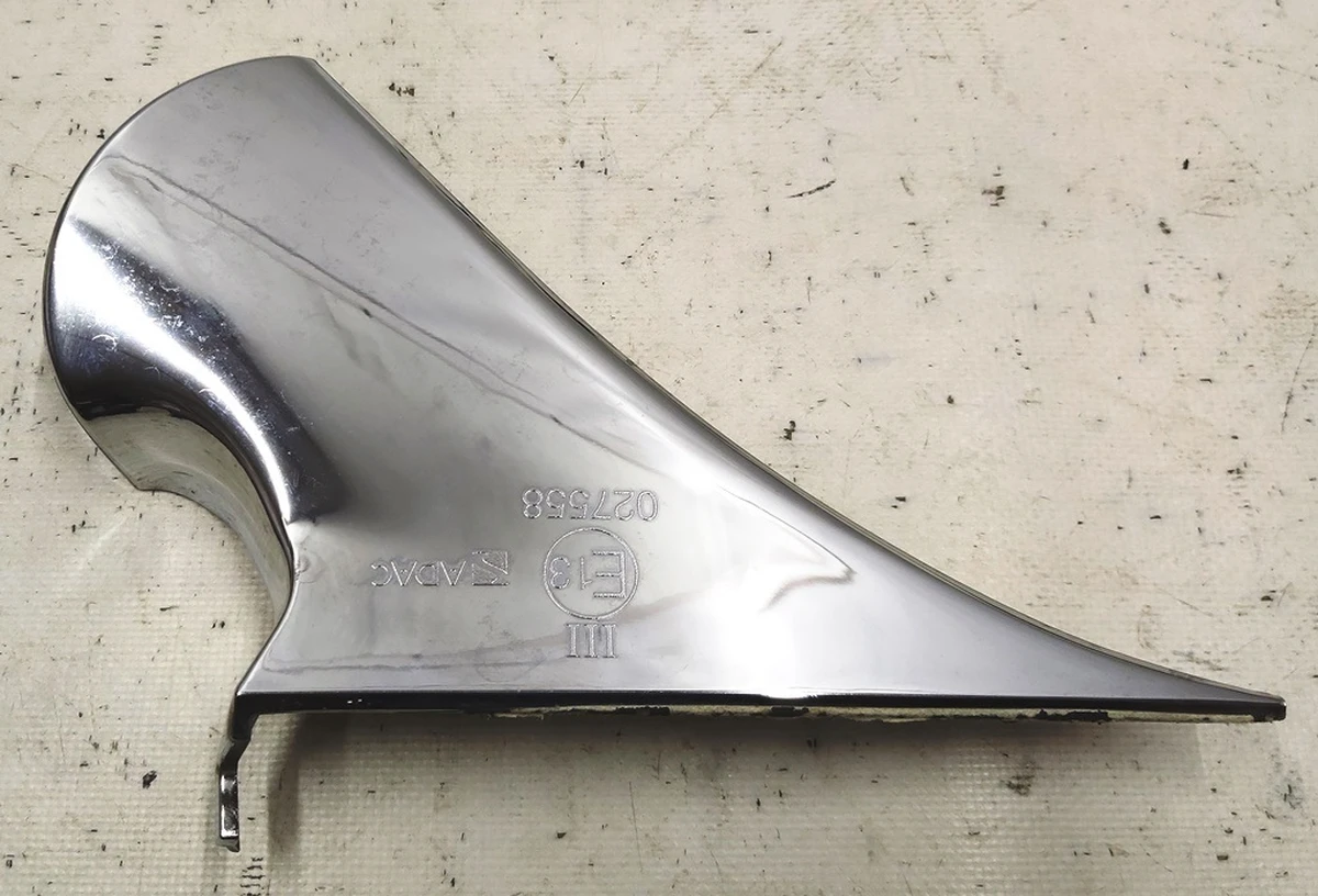 Right lower exterior mirror bracket cover 1677-2000 CHROME Tesla Model S, Model S REST 1041318-00-G