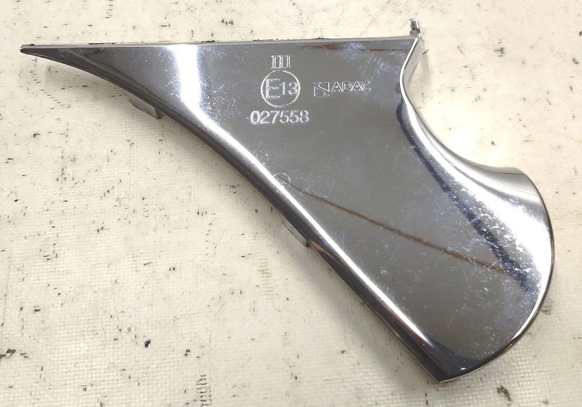 Right lower exterior mirror bracket cover 1677-2000 CHROME Tesla Model S, Model S REST 1041318-00-G