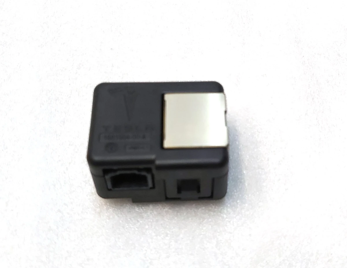 Роз'єм ETHERNET DIAGNOSTIC - RJ45 MODULE Tesla model 3, model Y, model S Feb 2021, model X Mar 2021 1681904-00-A
