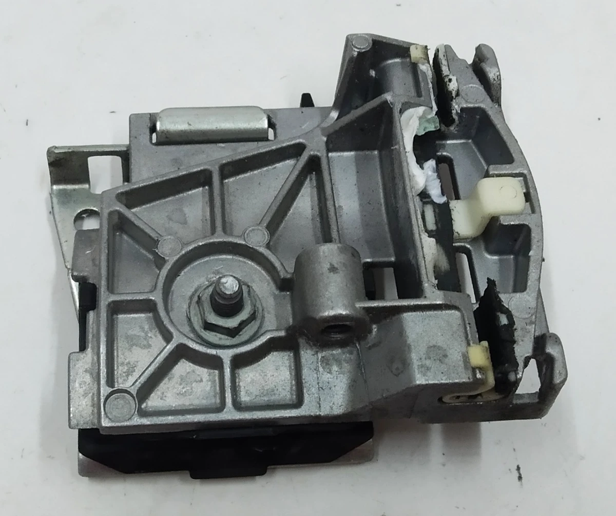 1 Фіксатор положення скла склопідйомника переднього правого/заднього лівого з регулюванням у зборі Tesla model S, model S REST 6006651-00-L