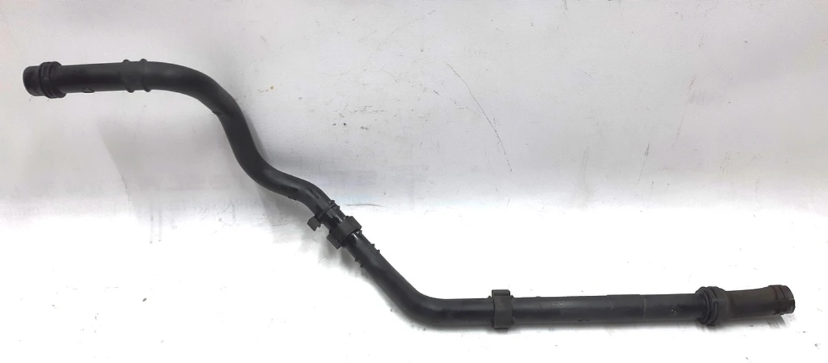 Патрубок системи охолодження лівий передній BMW i3 17127623682