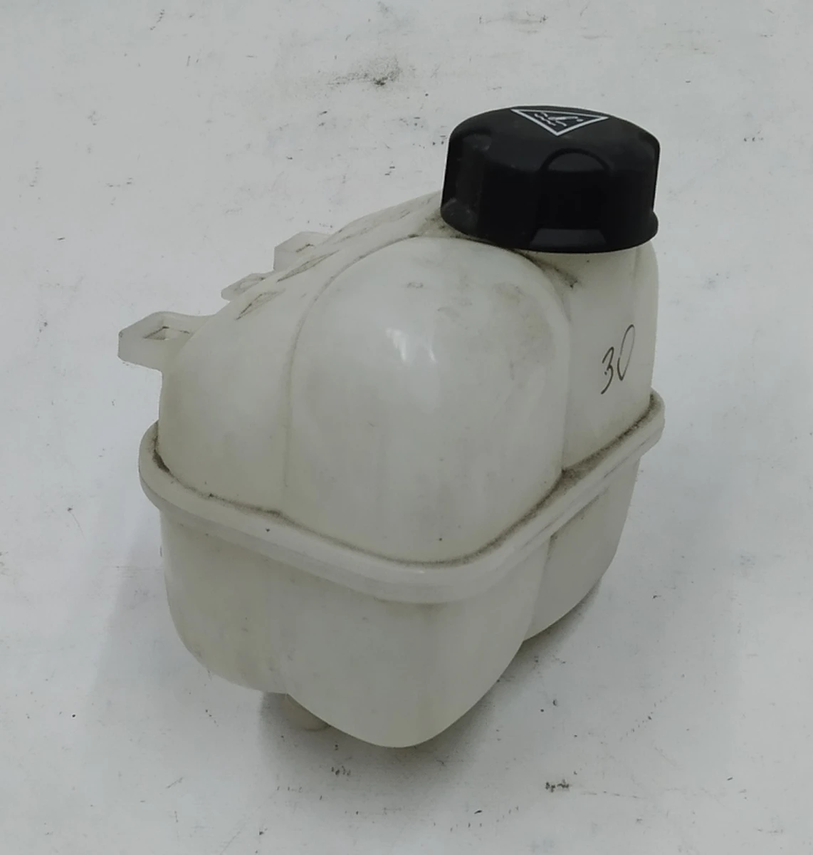 Розширювальний бачок охолоджуючої рідини в зборі з кришкою BMW I3 17137823626