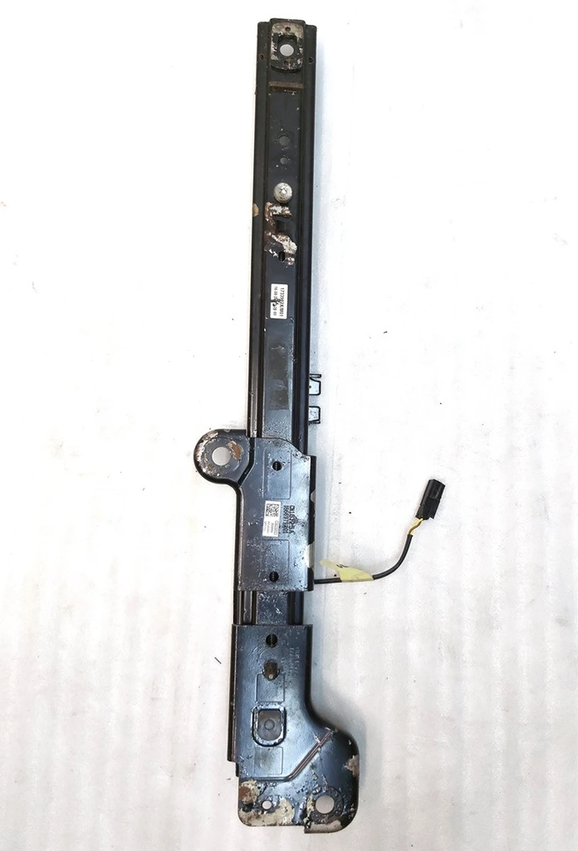 18 Салазка сидіння 2-го ряду одинарного правого ліва Tesla model X, model X Mar 2021 1077109-00-A