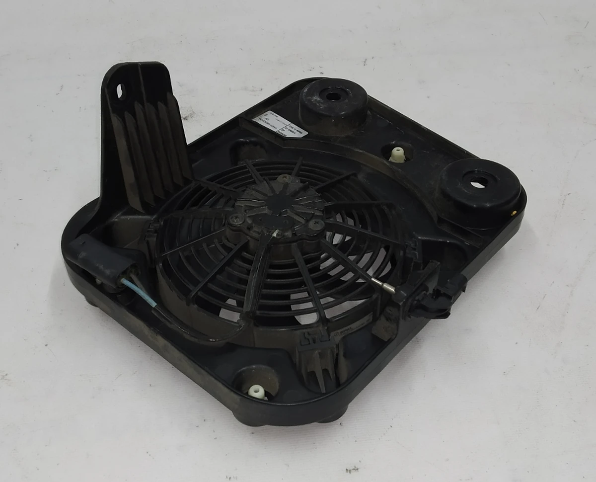Additional rear electric fan, complete with a temperature sensor air BMW I3 17428608033.