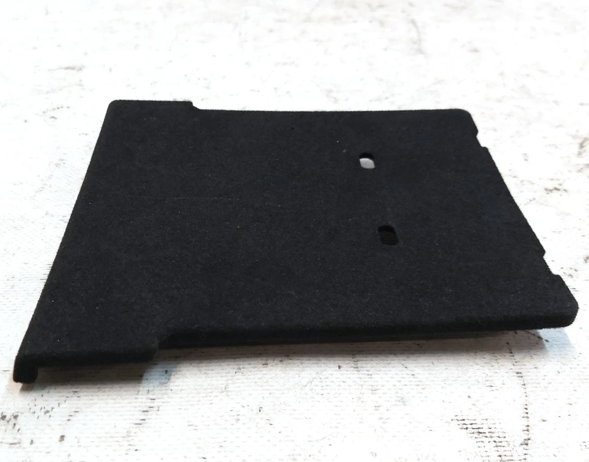 2 Панель облицювання внутрішня USB центральної консоліTesla model Y 1755560-00-A