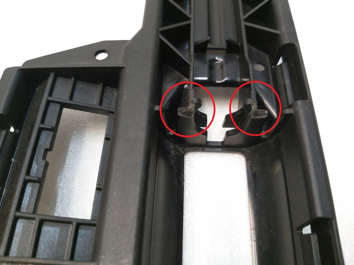 Кронштейн електропривода 4436830 07 салазок пасажирського сидіння Tesla model S REST, model X 1097786-00-A