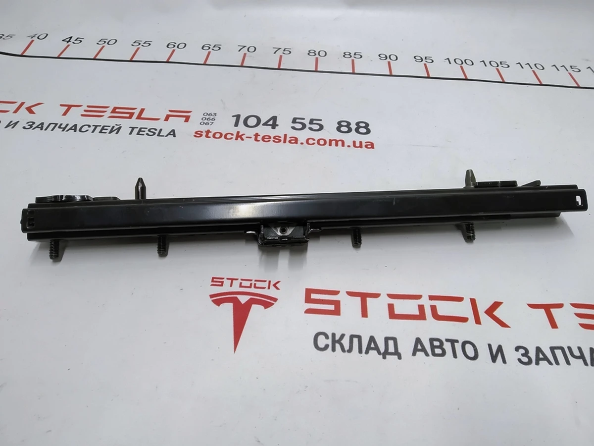 Саночка ліва переднього правого сидіння Tesla model X 9876527-03-A