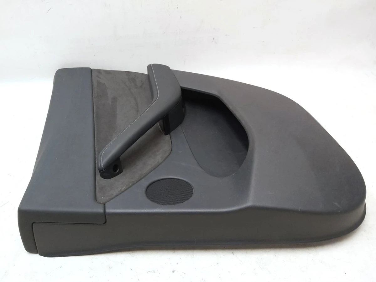 9 Карта дверей задньої правої у зборі PREM BLACK Tesla model Y 1497297-91-C