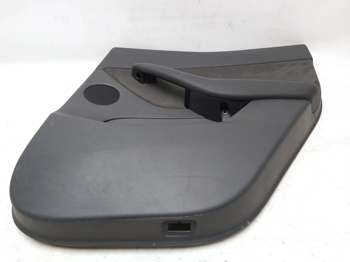 9 Карта дверей задньої правої у зборі PREM BLACK Tesla model Y 1497297-91-C