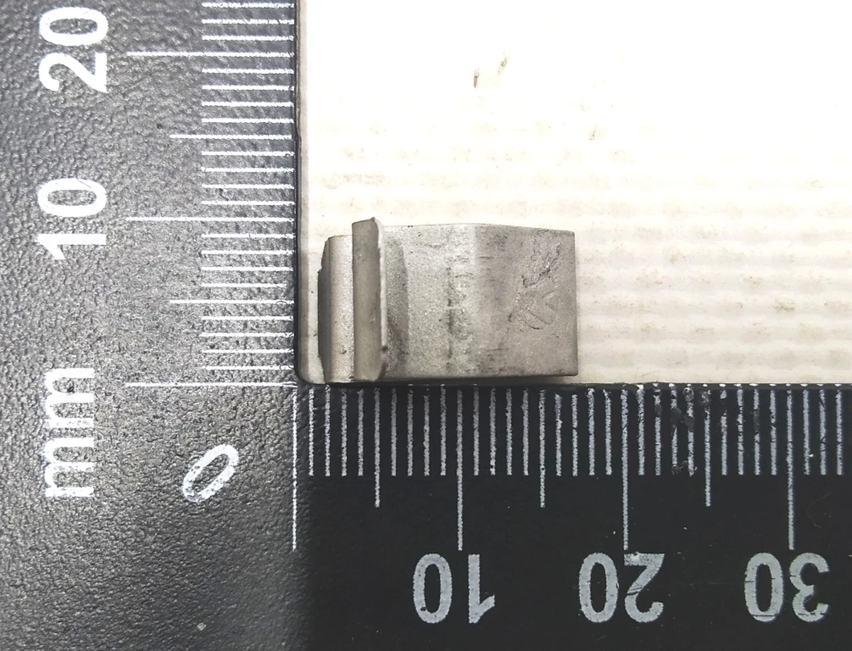 Clip for fastening the luggage compartment lining inner 1J0858137B Volkswagen E-GOLF