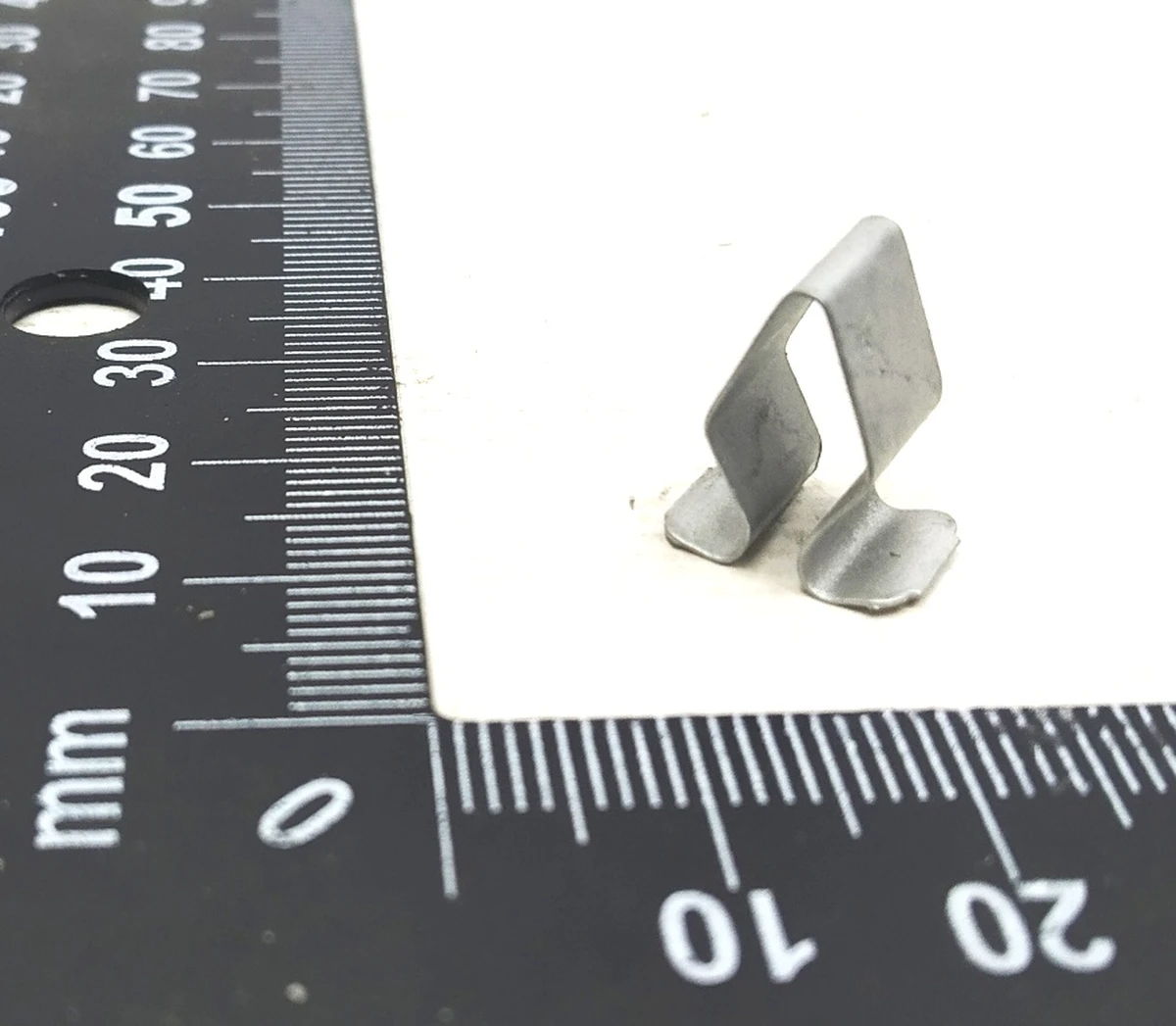 Clip for fastening the luggage compartment lining inner 1J0858137B Volkswagen E-GOLF