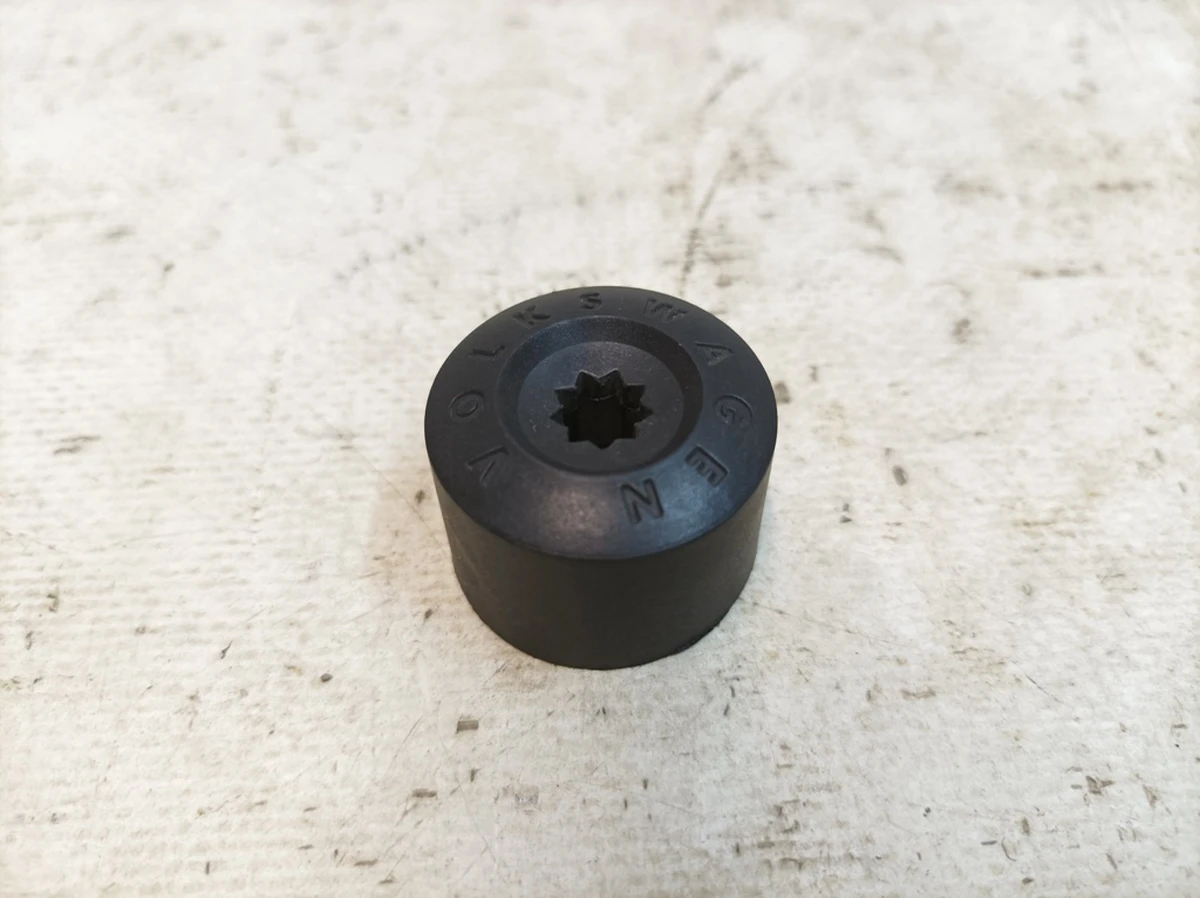 Wheel bolt cap satin black Volkswagen E-GOLF 1K0601173