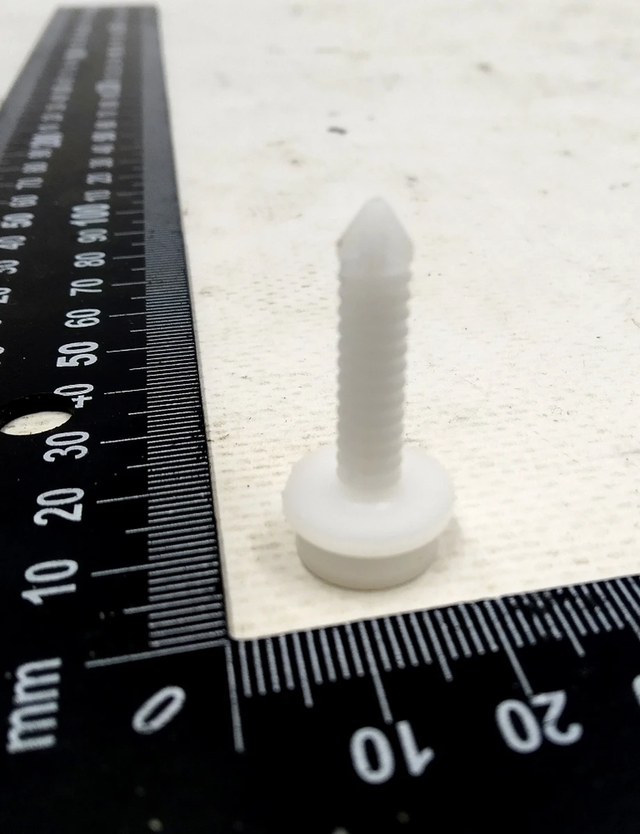 Кліпса кріплення накладки багажника внутрішньої 1K0867333 Volkswagen E-GOLF