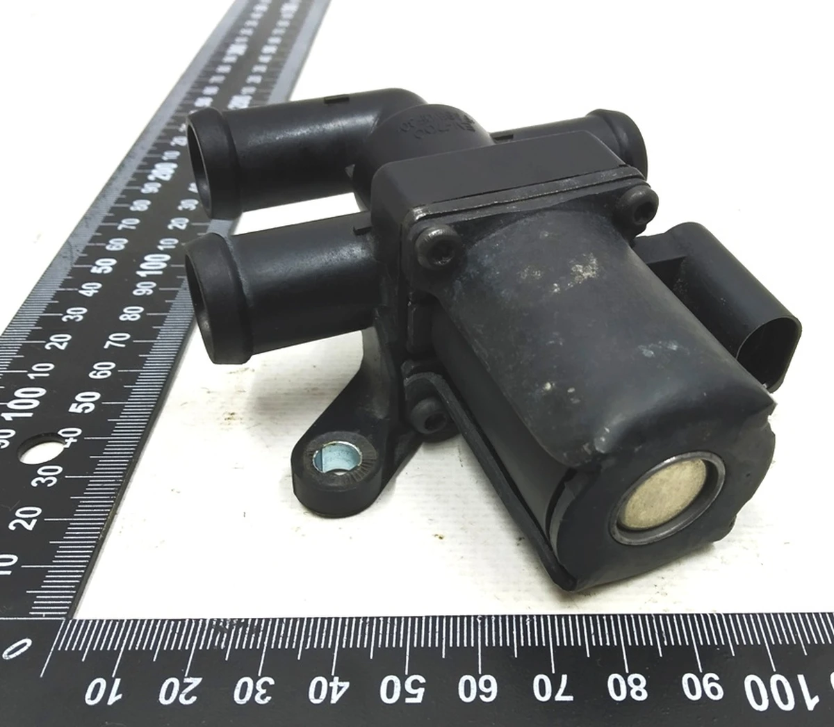 Клапан потрійний електромагнітний системи охолодження 1T0820036D Volkswagen E-GOLF