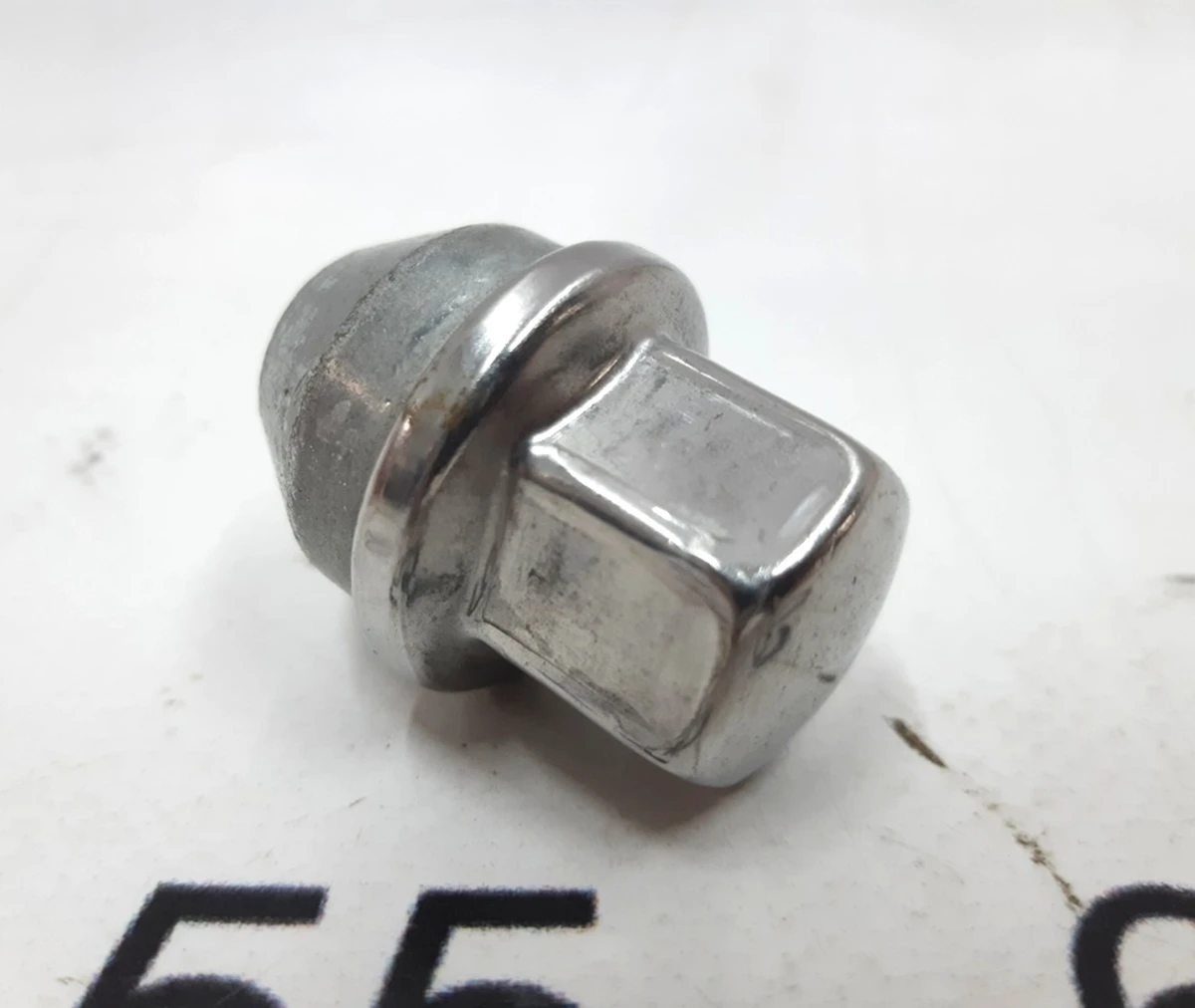 7 Гайка колісна M14x1.50 хромована Tesla model S, model S REST, model X 2007065