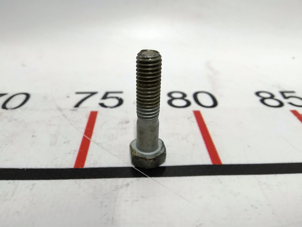 8 Болт крепления кардана рулевой колонки нижней H M8x1.25x35 [10.9]-G720 Tesla Model S, Model S REST, Model X 2007098