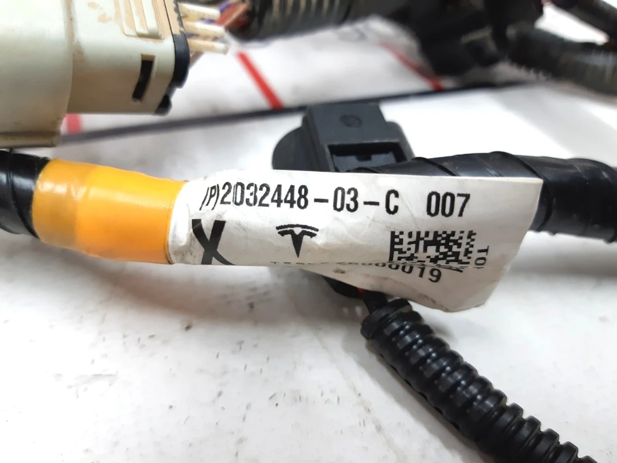 2 AWD Rear Subframe Wiring (Air Suspension) Tesla model X 2032448-03-C