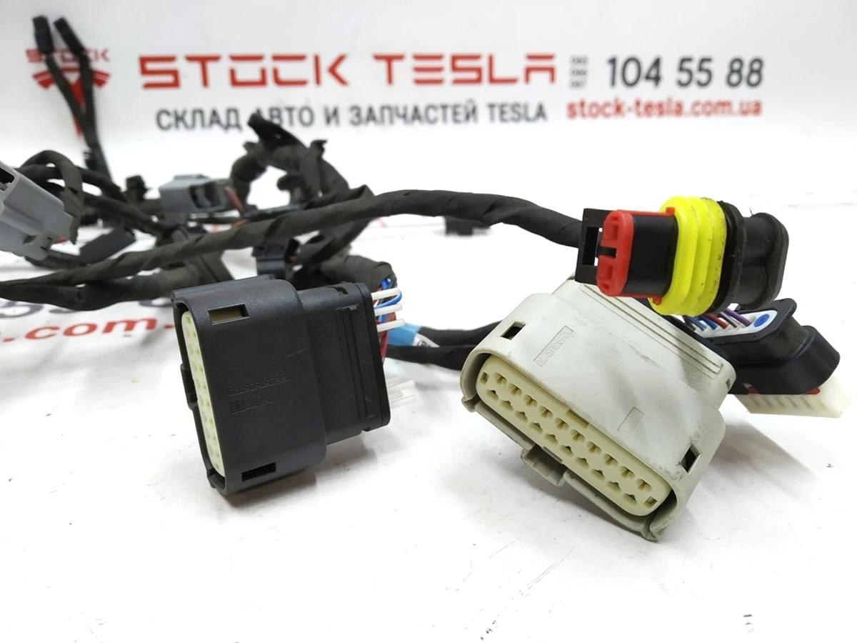2 Электропроводка бокса переднего багажника (ванны) Tesla model S REST 2035338-00-A