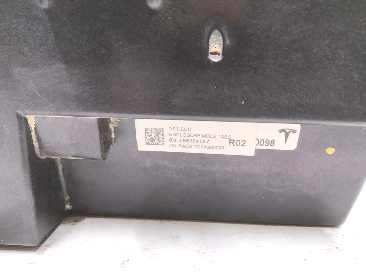 14 Бокс блоку керування пневмосистемою REV02 Tesla model X 2135152-81-C