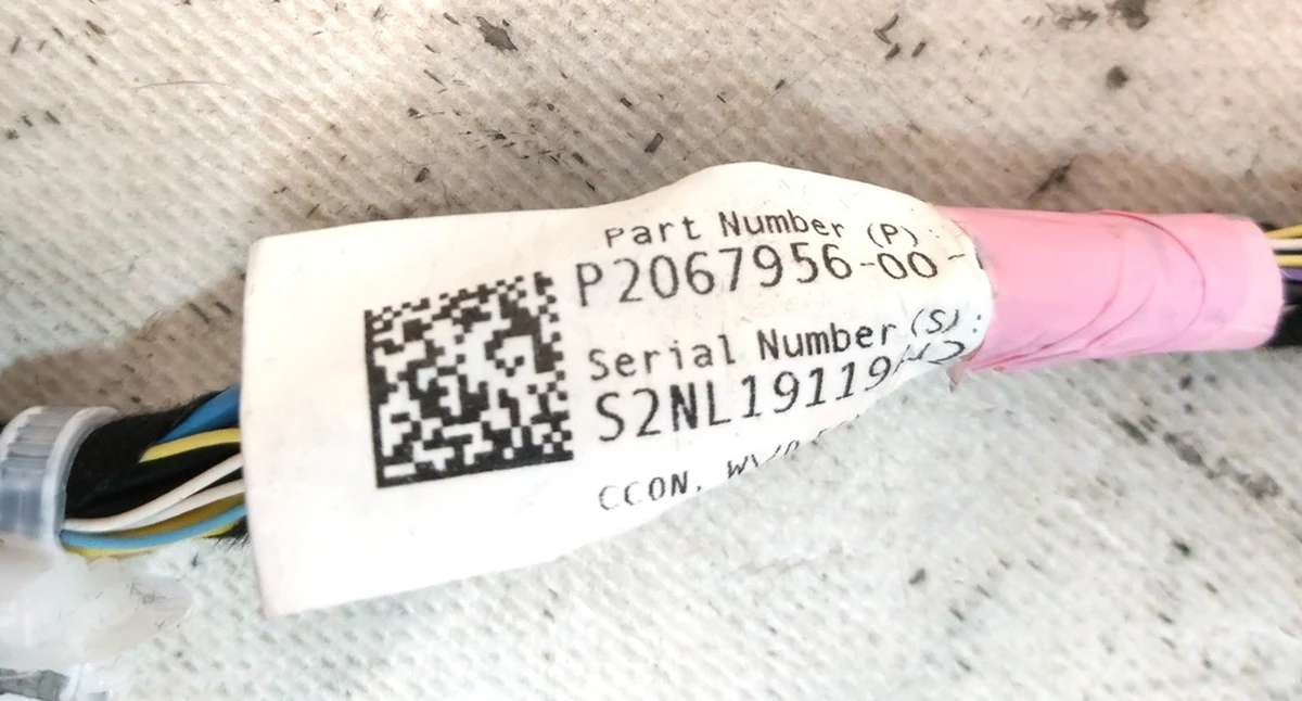 Електропроводка центральної консолі PREMIUM Tesla model 3, Y 2067956-02-B