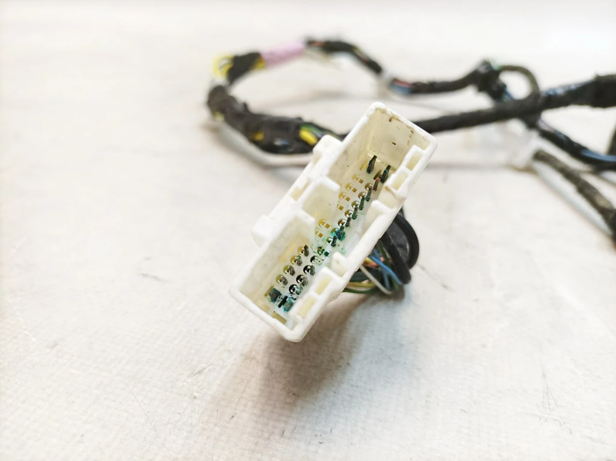 Электропроводка центральной консоли PREMIUM (окисленные контакты) Tesla model 3  model Y 2067956-02-B