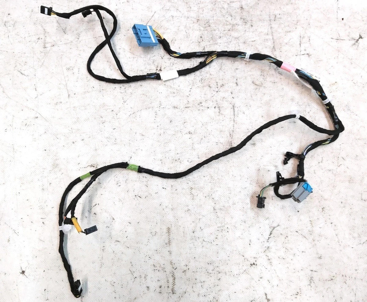 ASY,HARN,CENTER CONSOLE,PREM,THUB Tesla model 3, model Y 2067956-02-B