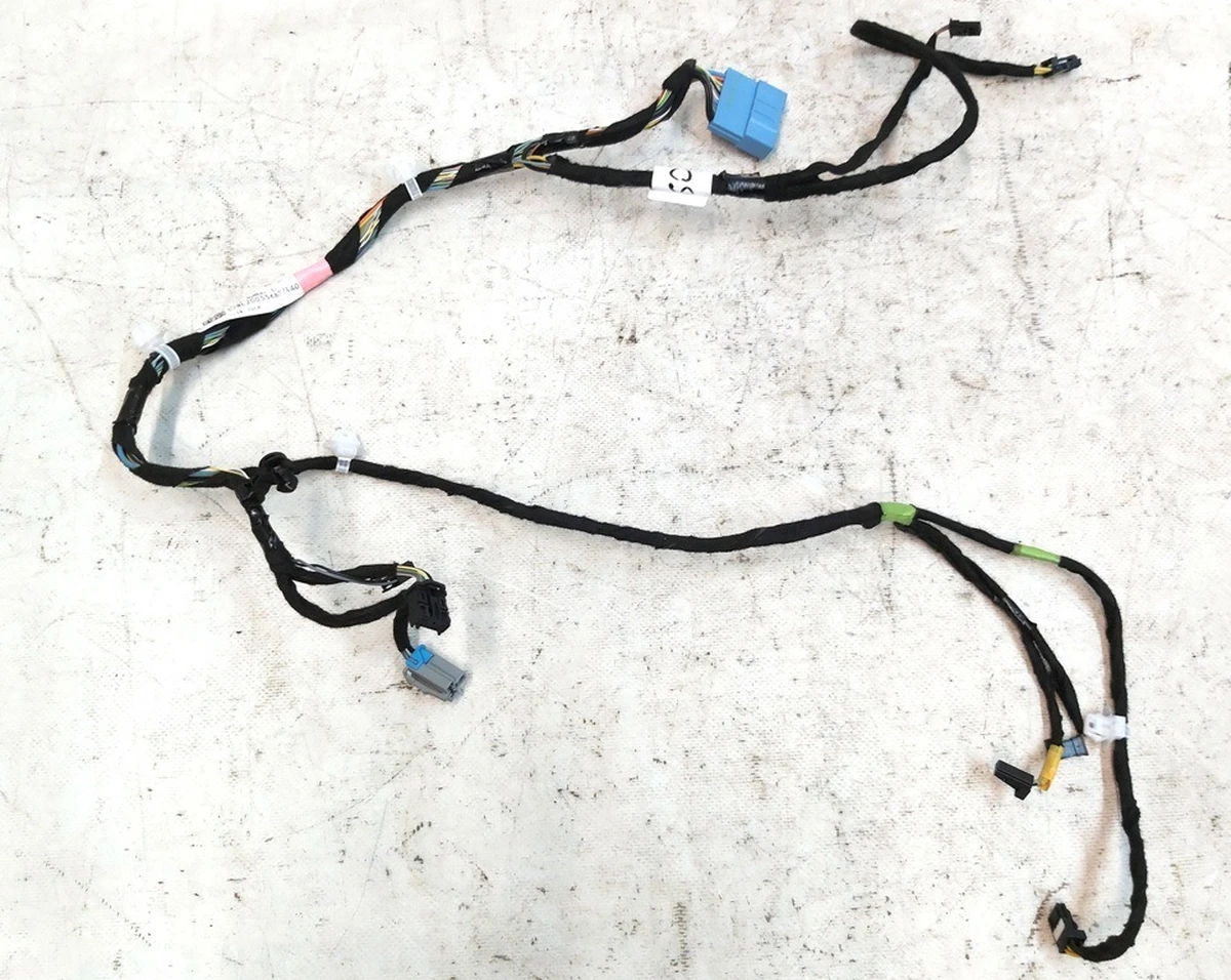 ASY,HARN,CENTER CONSOLE,PREM,THUB Tesla model 3, model Y 2067956-02-B