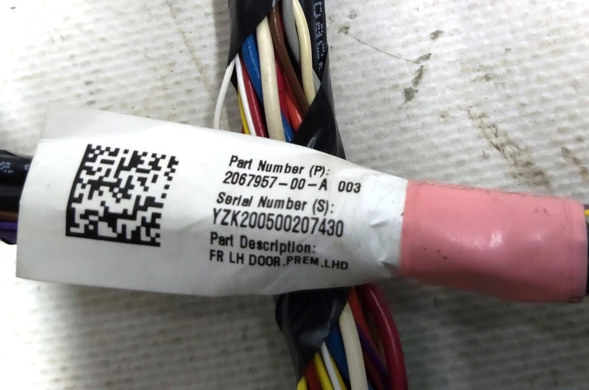 1 Электропроводка двери передней левой PREMIUM Tesla model 3 2067957-00-A
