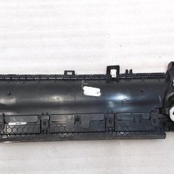 2 Повітропровід центральної панелі водійський у зборі з електродвигуном Tesla model 3 1083320-00-F