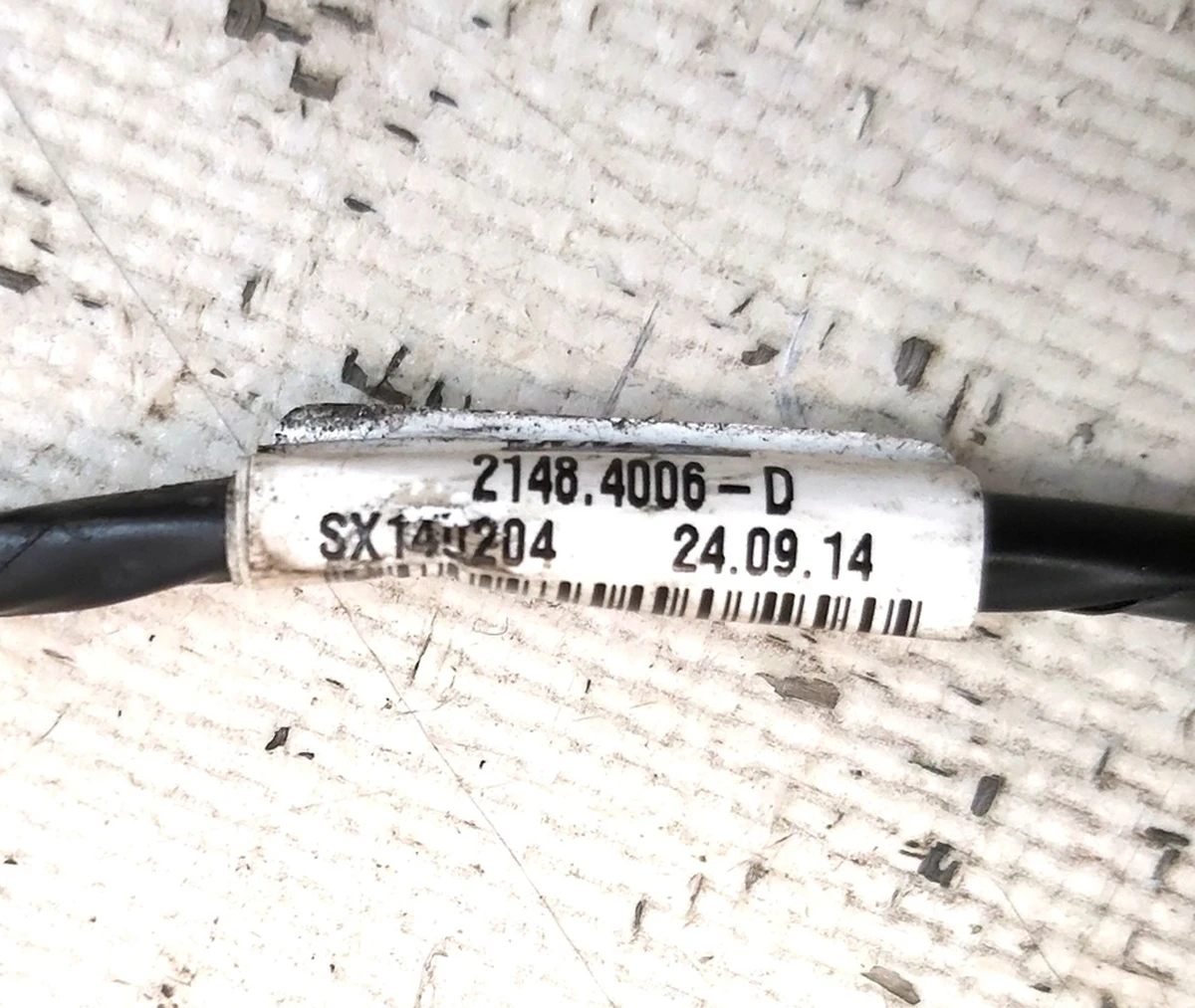 Электропроводка зеркала наружного правого Tesla model S 1041316-00