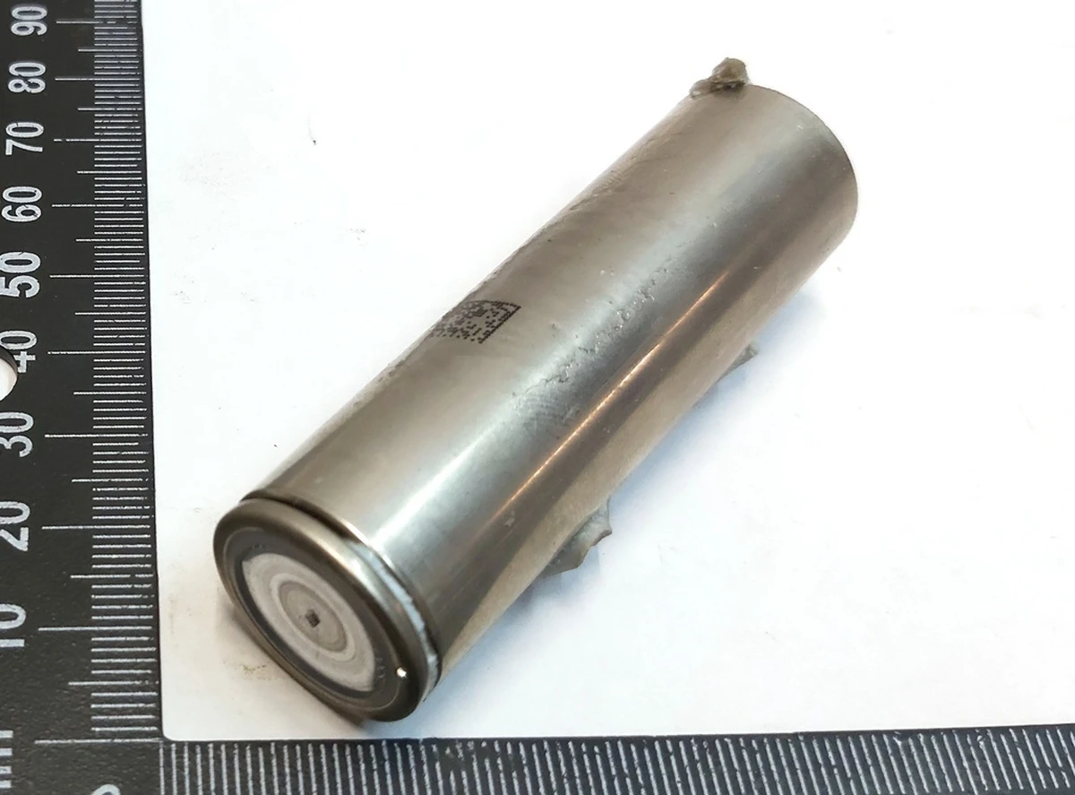 Li-ion акумулятор 21700 L1 основної батареї Tesla Model 3, Model Y 1104428-00