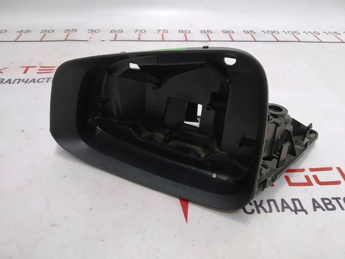 1 Корпус дзеркала зовнішнього лівого Tesla model X 1035180-00-J