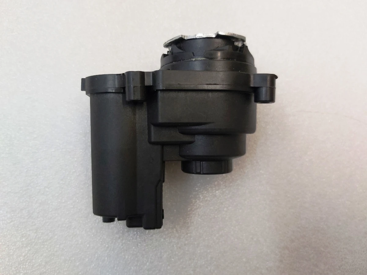 1 Механізм регулювання положення дзеркала зовнішнього лівого Tesla all models 1035180 1041317 1110777 1592031