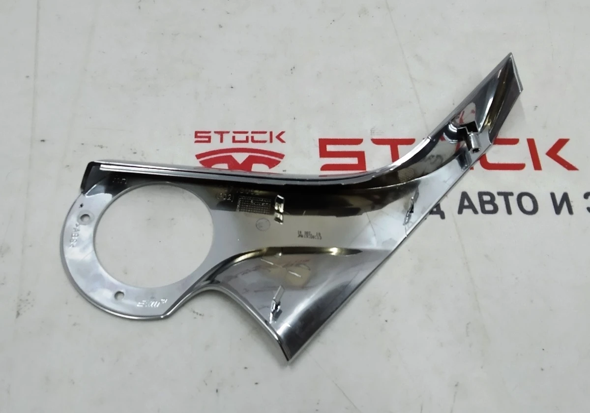 2 Cover of the mirror bracket, outer right upper 2287.3002 CHROME Tesla Model 3 1110778-00, 1592032-00