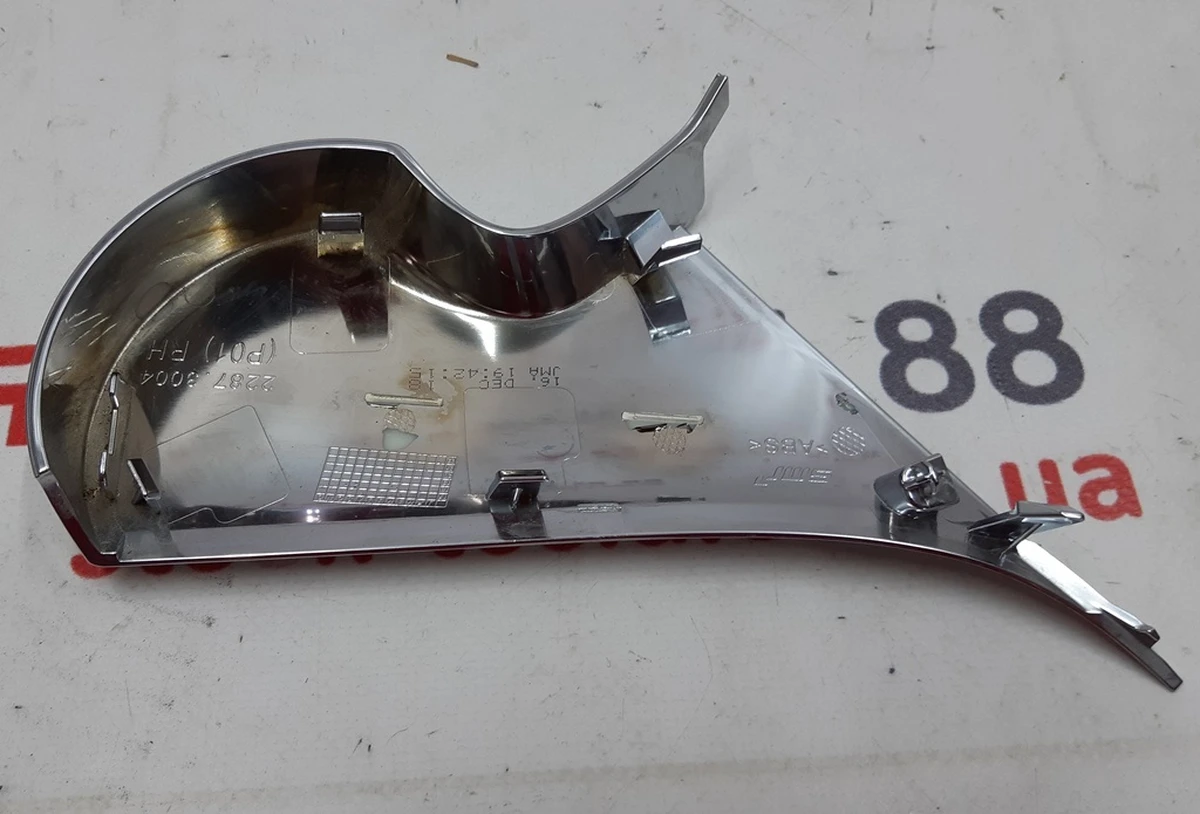 1 Накладка кронштейна дзеркала зовнішнього правого нижня 2287.3004 CHROME Tesla Model 3 1110778-00, 1592032-00